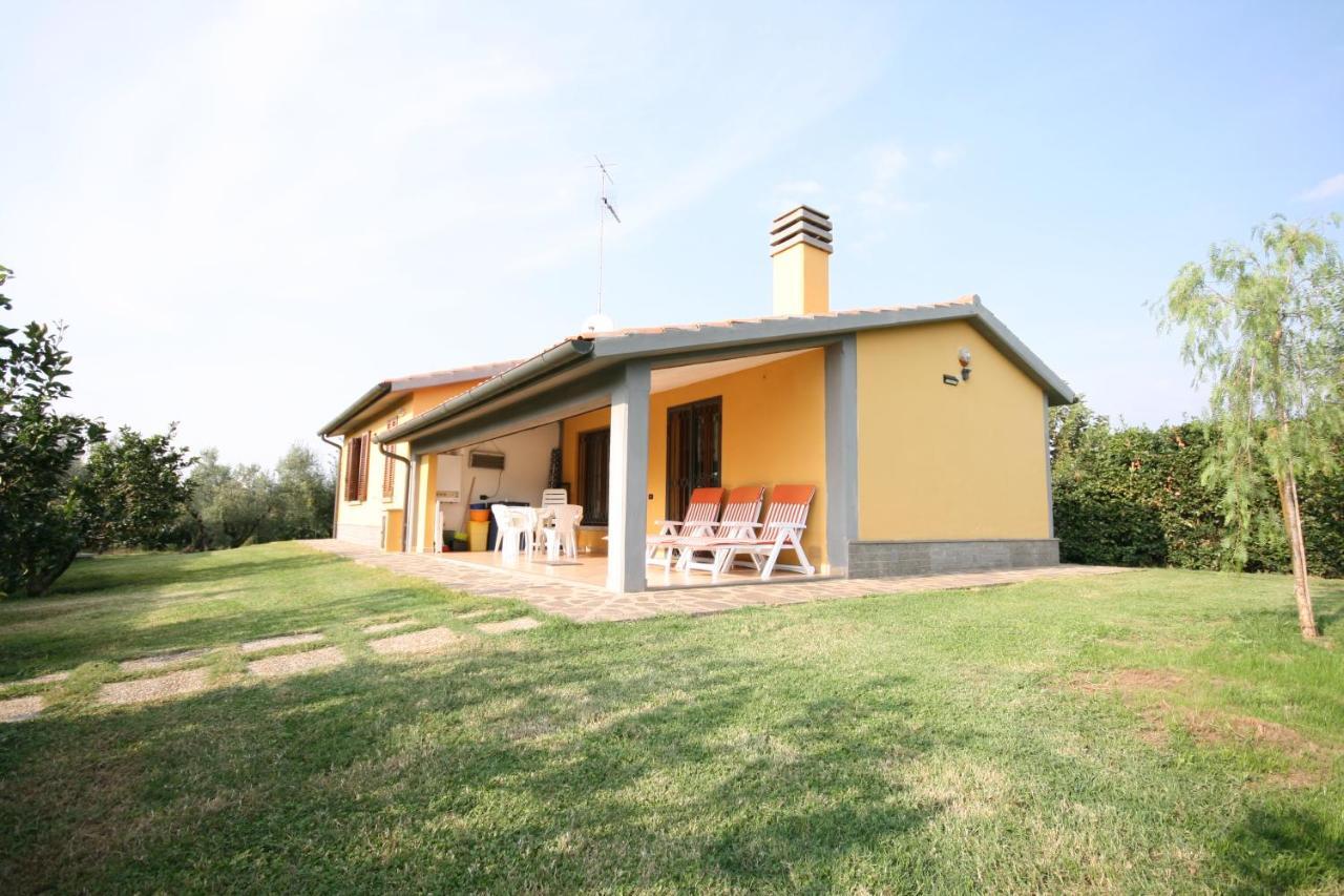 Carlotta Casetta Indipendente Non Distante Dal Mare Castagneto Carducci Exterior photo